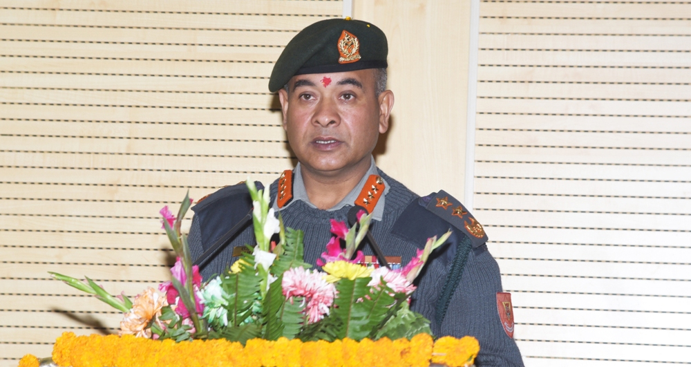 सीमावर्ती जिल्लाका सुरक्षा कमाण्डरलाई सशस्त्र प्रहरी प्रमुखले गराए सजग